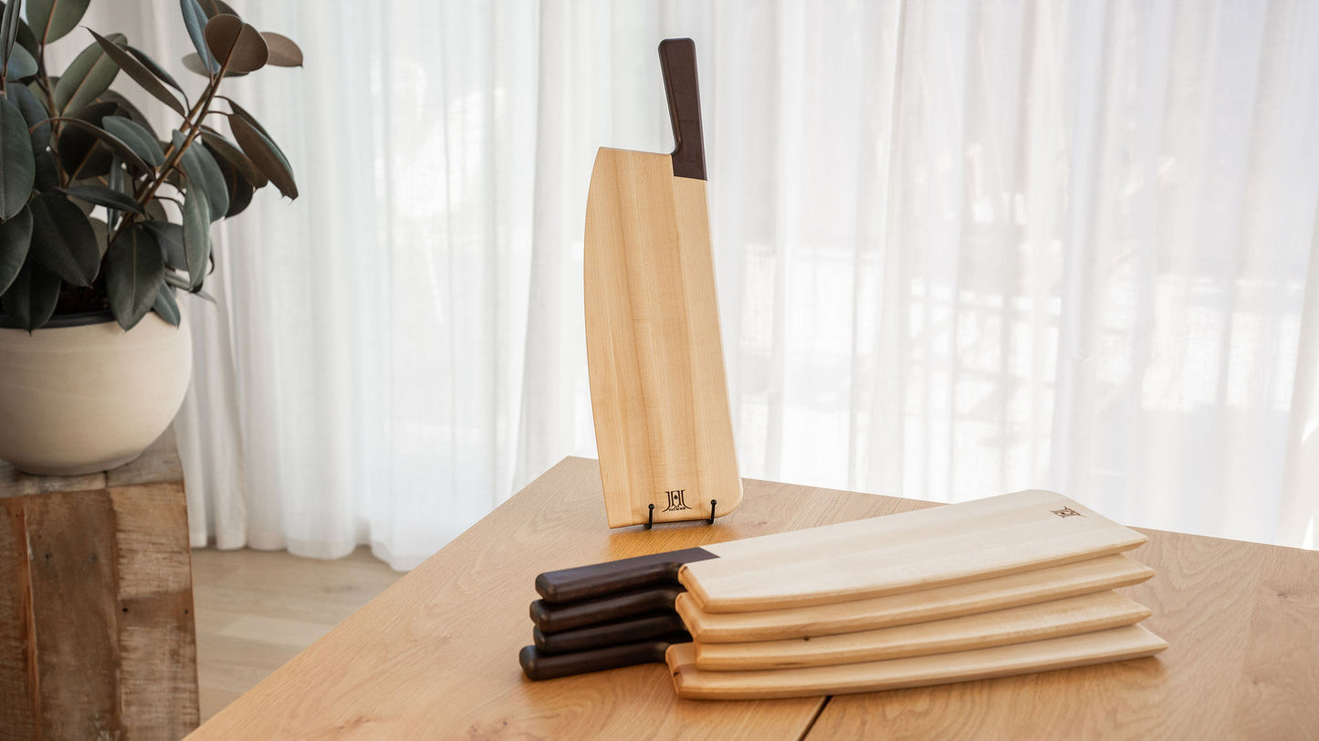 planche charcuterie en bois érable avec viande et présentation